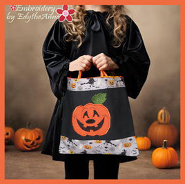 HALLOWEEN TRICK OR TREAT BAGS  in the Hoop Machine Embroidery Design -